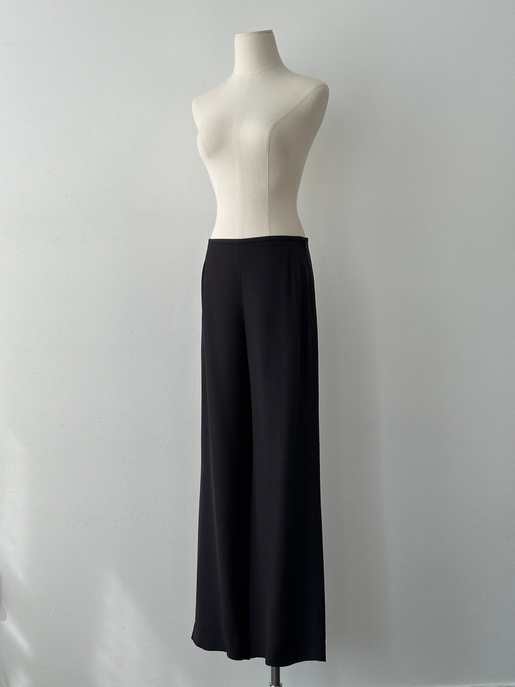 Armani Collezioni 2000s Silk Wide Leg Trousers - W28