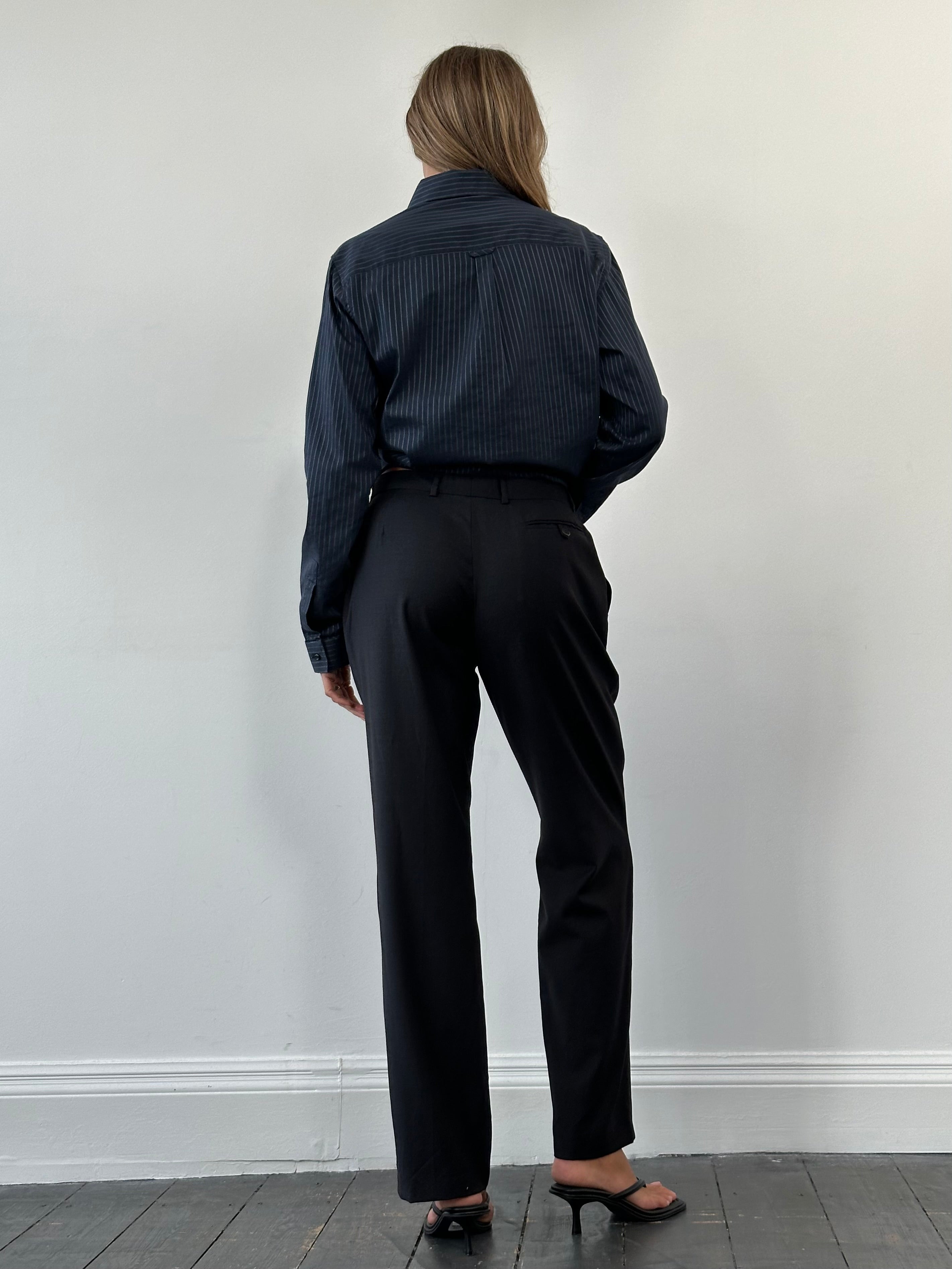 Giorgio Armani Classico Pure Wool Low-Mid Rise Trousers - W30